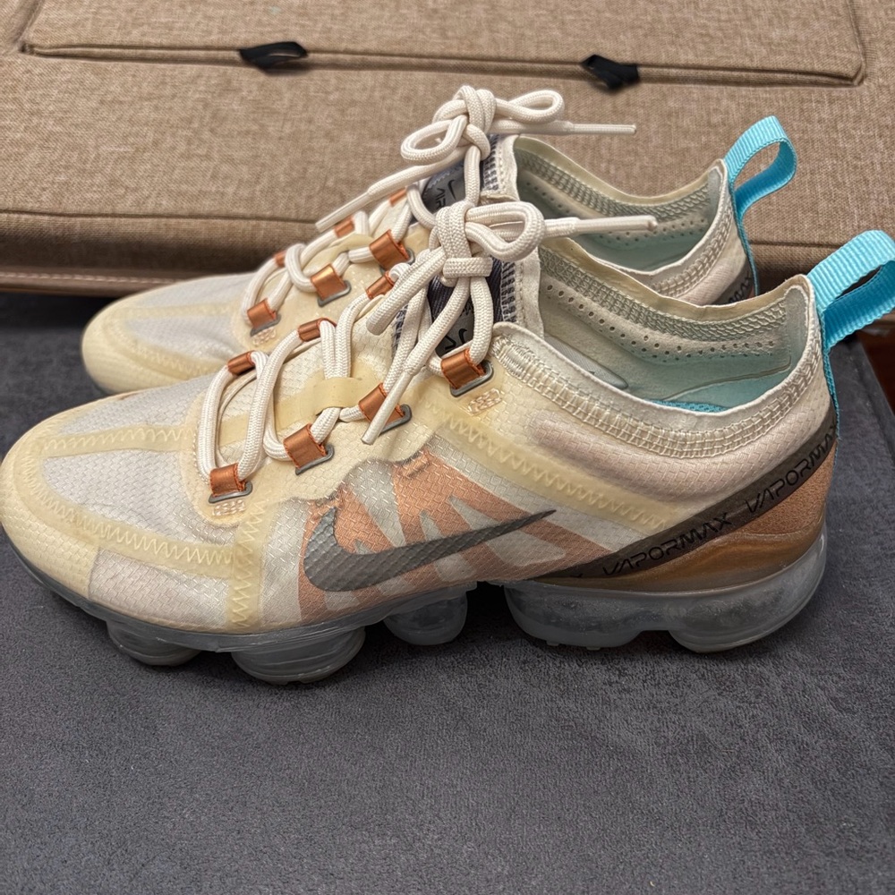 Nike Women's Air VaporMax 2019 SE Phantom Shoes - Cream and Tan